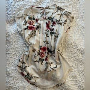 Tulip sleeve floral top